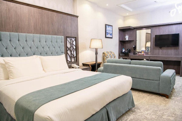 Viola Hotel image 2